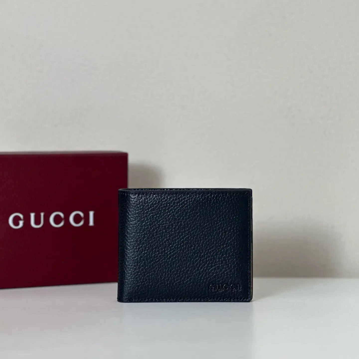 Gucci Black Pebbled Leather Bifold Wallet image 1