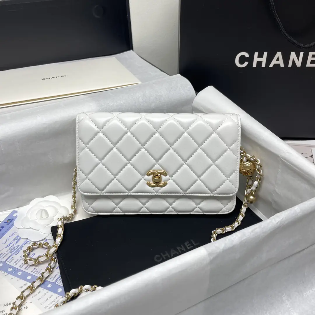 Chanel White Quilted Wallet on Chain image 1