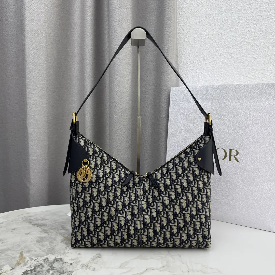 Dior Oblique Print Voyage Shoulder Bag image 1