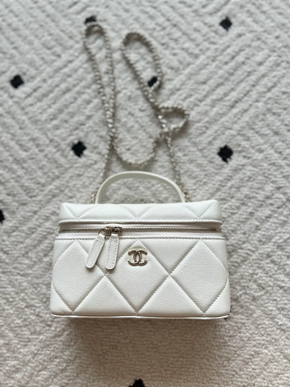 Chanel White Quilted Top Handle Bag with Chain Strap image 1