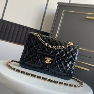 Chanel Black Quilted Patent Leather Shoulder Bag image 1