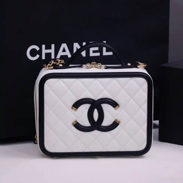 Chanel Quilted Vanity Case Bag image 1