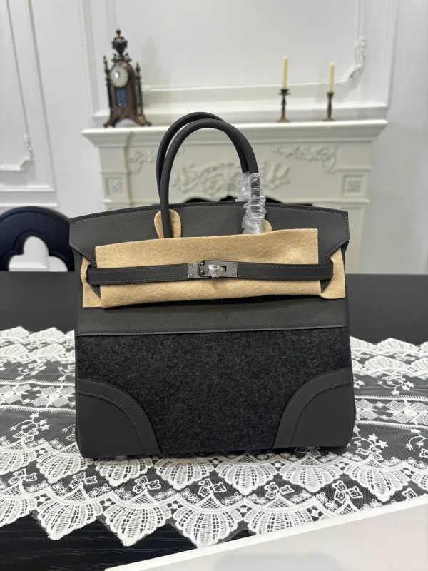 Hermès Top Handle Bag image 1