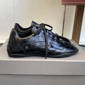 Balenciaga Women's Retro Casual Sneakers image 1