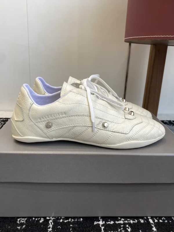 Balenciaga Women's Retro Casual Sneakers image 1