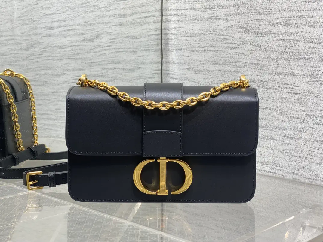 Dior 30 Montaigne Shoulder Bag image 1