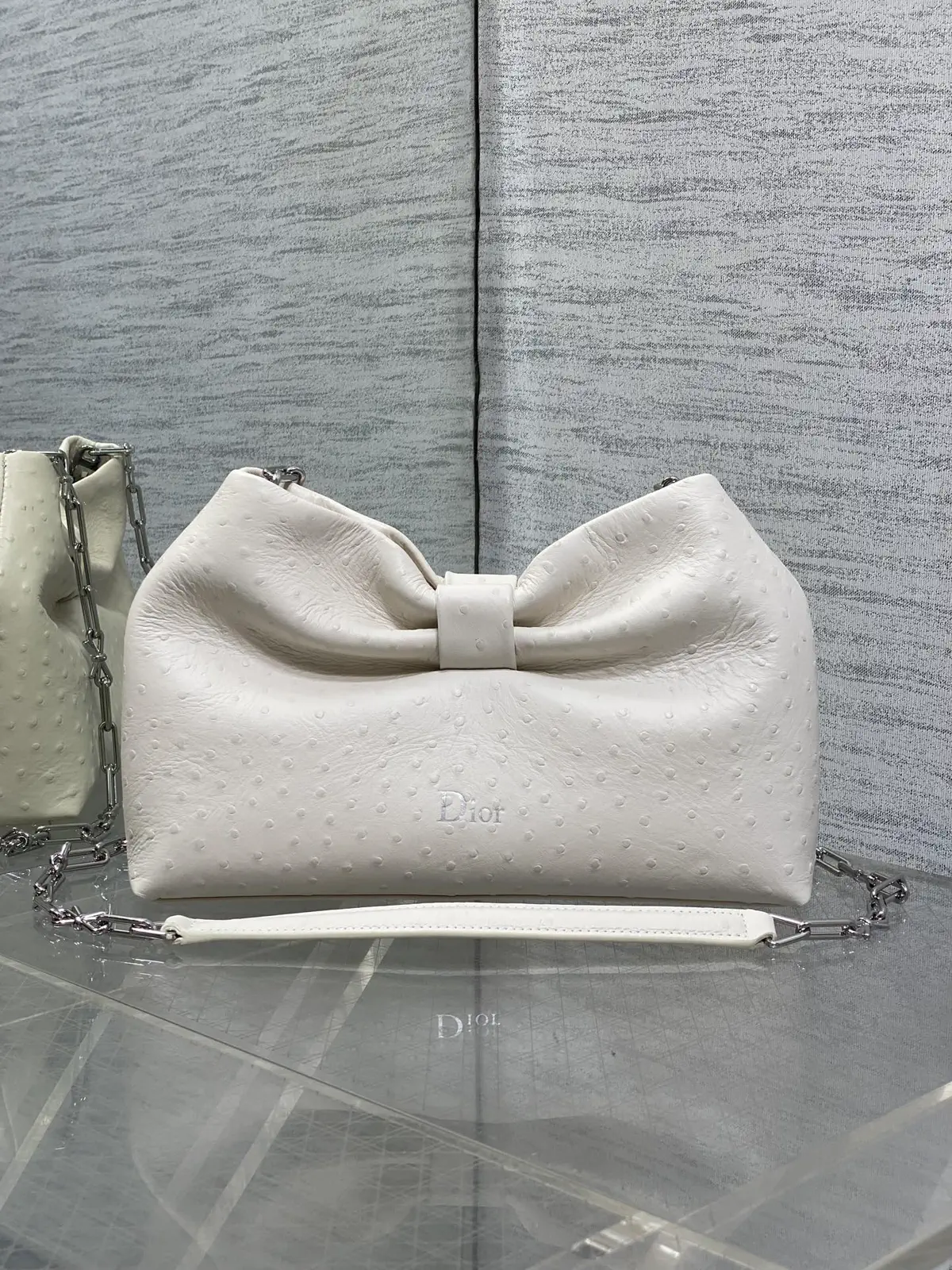 Dior White Ostrich-Embossed Bow Detail Chain Bag image 1