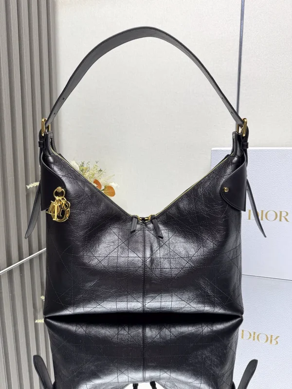 Dior Black Quilted Leather Shoulder Bag image 1