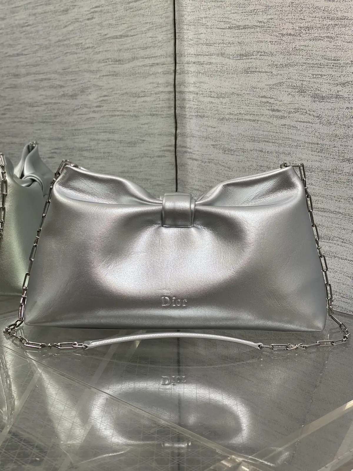 Dior Silver Bow Detail Chain Bag image 1
