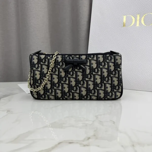 Dior Oblique Bow Chain Clutch image 1