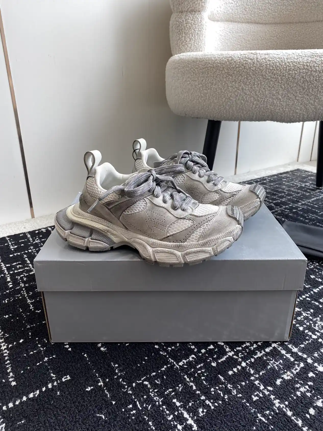 3XL Distressed Chunky Sneakers image 1
