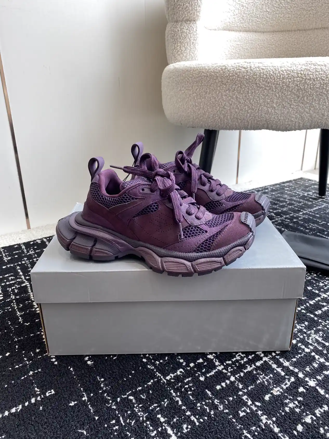 3XL Distressed Chunky Running Shoes image 1