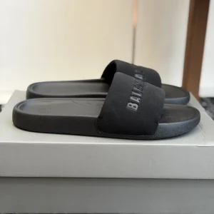 Balenciaga Solid Color Embossed Logo Slide Sandals image 1