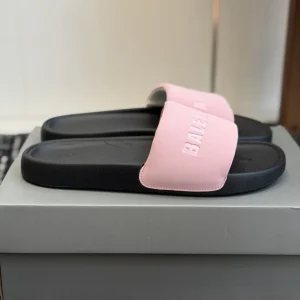Balenciaga Solid Color Embossed Logo Slide Sandals image 1