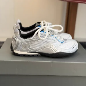 Balenciaga Monday Ultra Low-Top Lace-Up Casual Shoes image 1