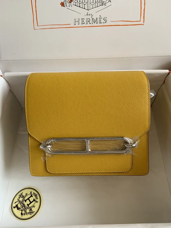 Hermès Roulis 19 Shoulder Bag image 1