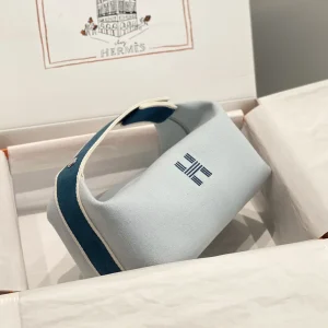 Hermès Canvas Top Handle Toiletry Bag image 1