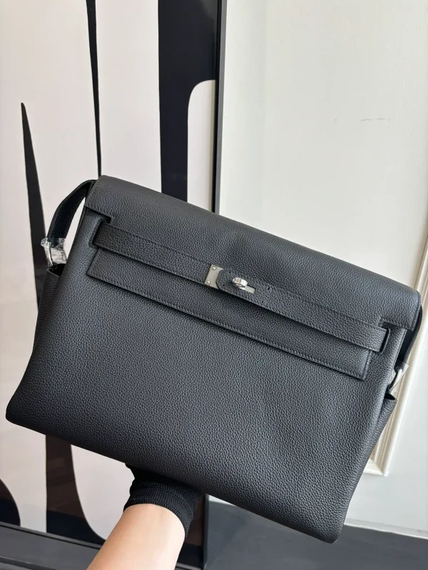 Hermès Kelly Messenger Bag image 1