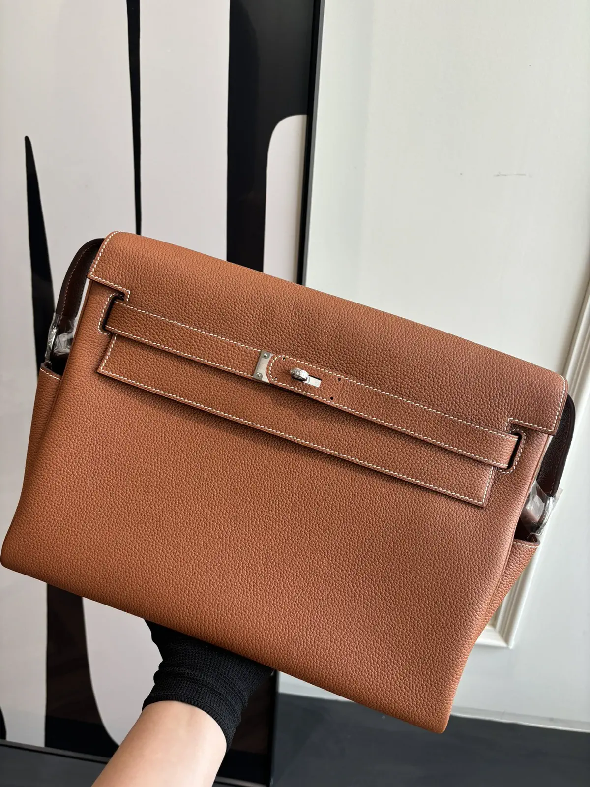 Hermès Kelly Messenger Bag image 1