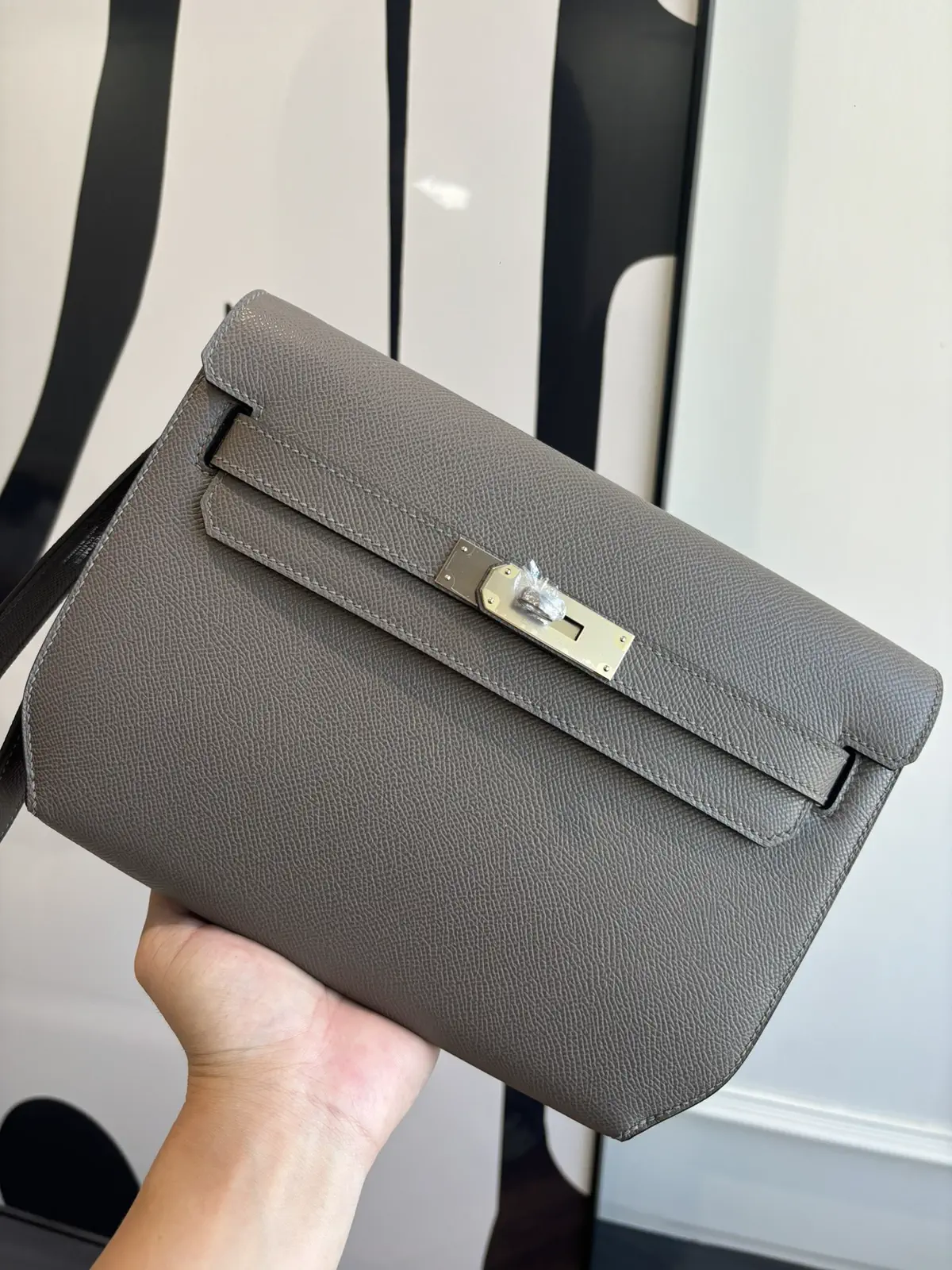 Hermès Kelly Depeches 25 Crossbody Bag image 1