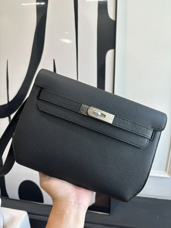 Hermès Kelly Depeches 25 Black Leather Bag image 1