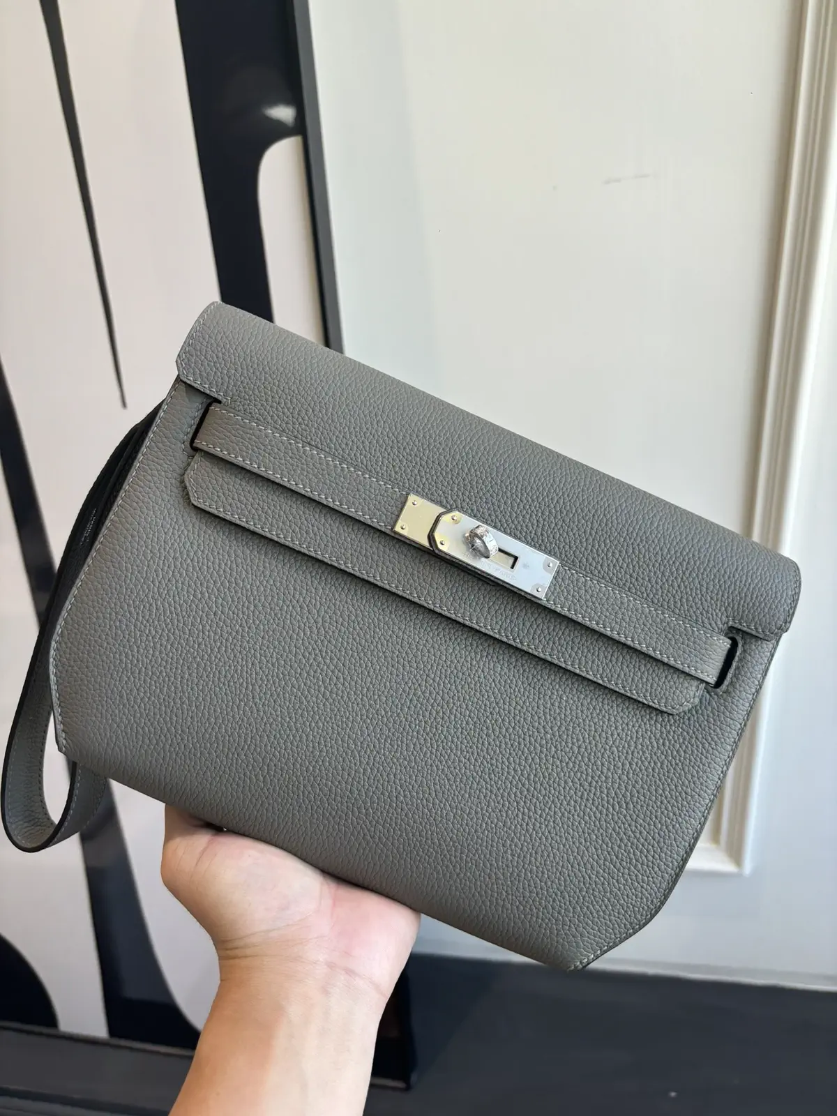 Hermès Kelly Depeches 25 Clutch image 1