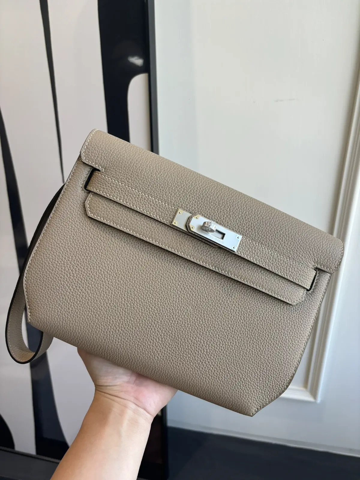 Hermès Kelly Depeches 25 Crossbody Bag image 1