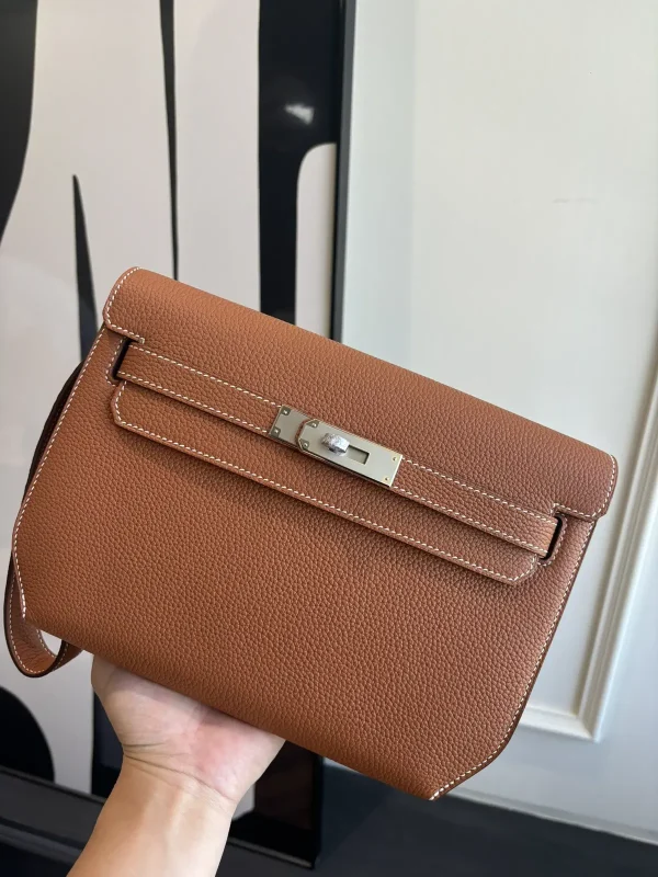 Hermès Kelly Depeches 25 Crossbody Bag image 1