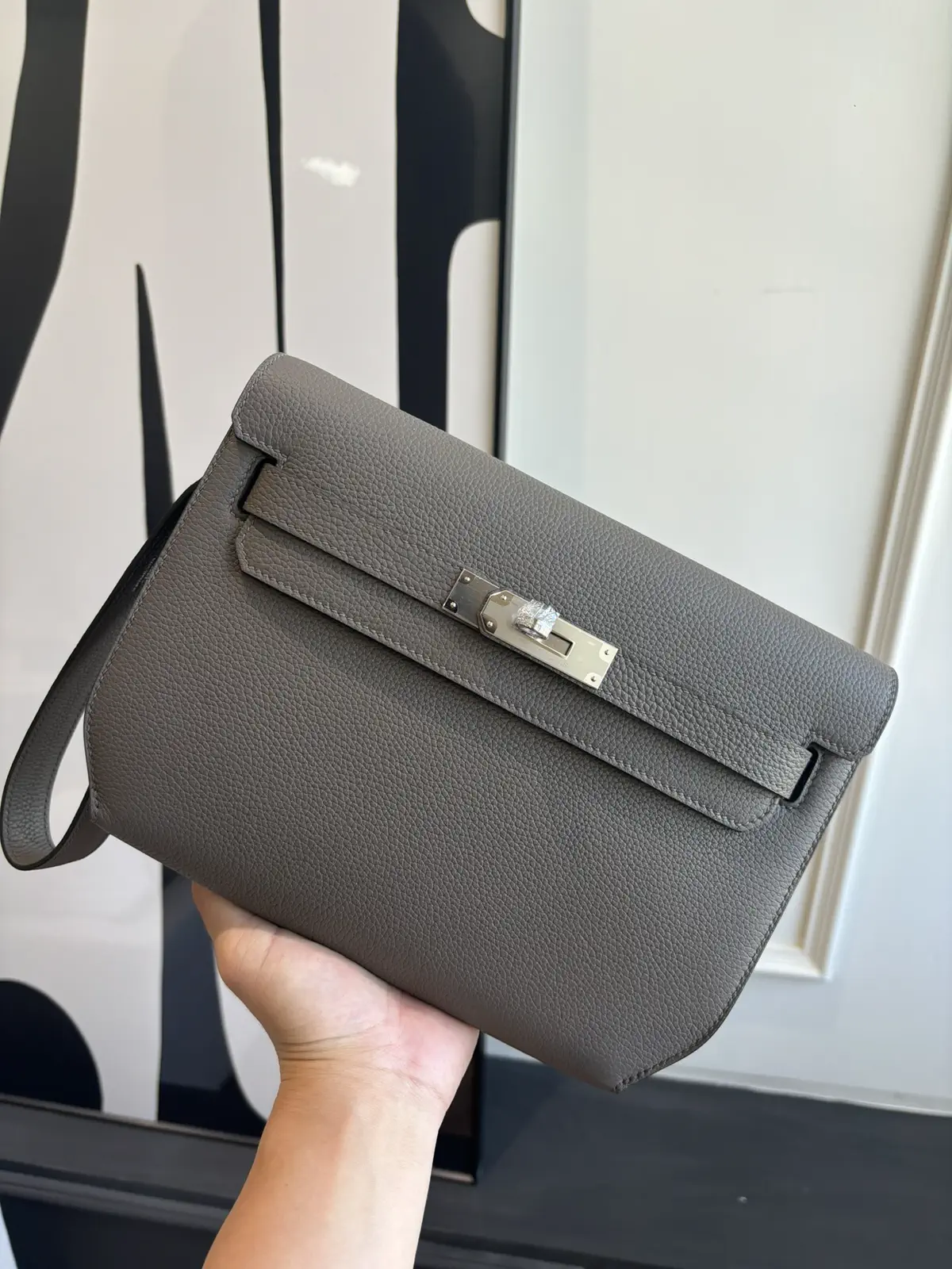 Hermès Kelly Depeches 25 Crossbody Bag image 1