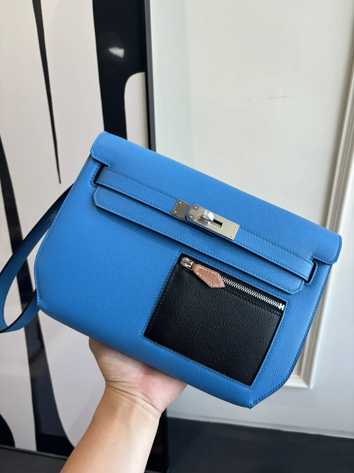 Hermès Kelly Depeches 25 Crossbody Bag image 1