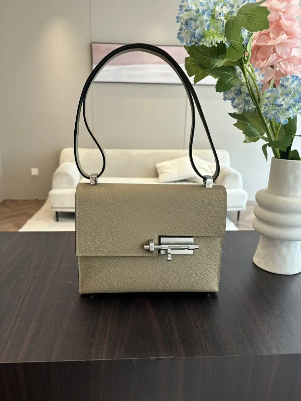 Hermès Verrou Top Handle Shoulder Bag image 1