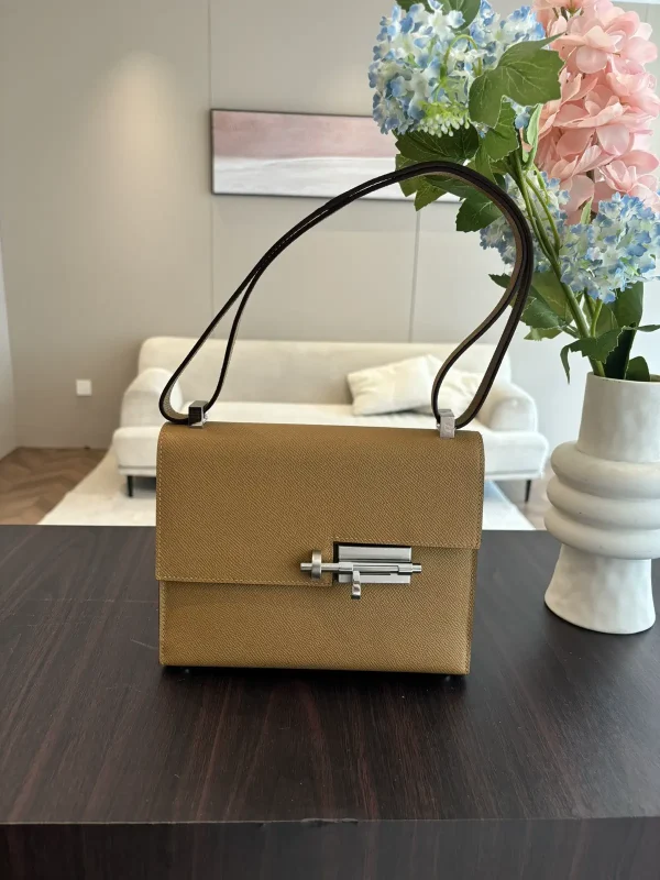 Hermès Verrou Shoulder Bag image 1