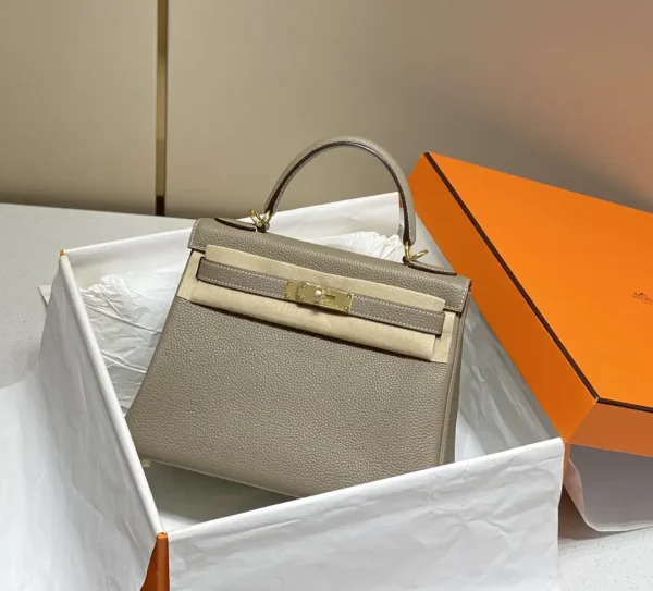 Hermès Kelly Top Handle Bag image 1