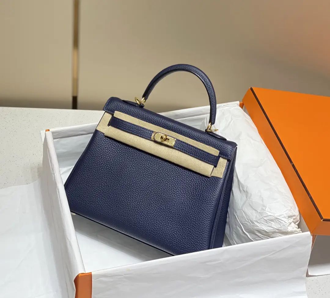Hermès Kelly Top Handle Bag image 1