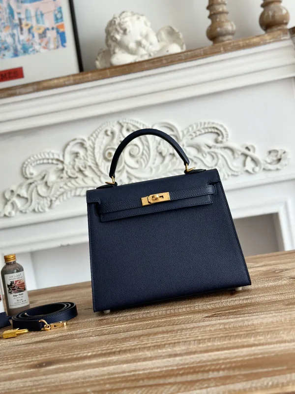 Hermès Kelly Top Handle Bag image 1