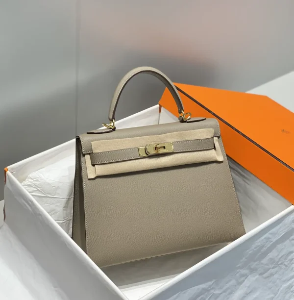 Hermès Epsom Kelly Top Handle Bag image 1