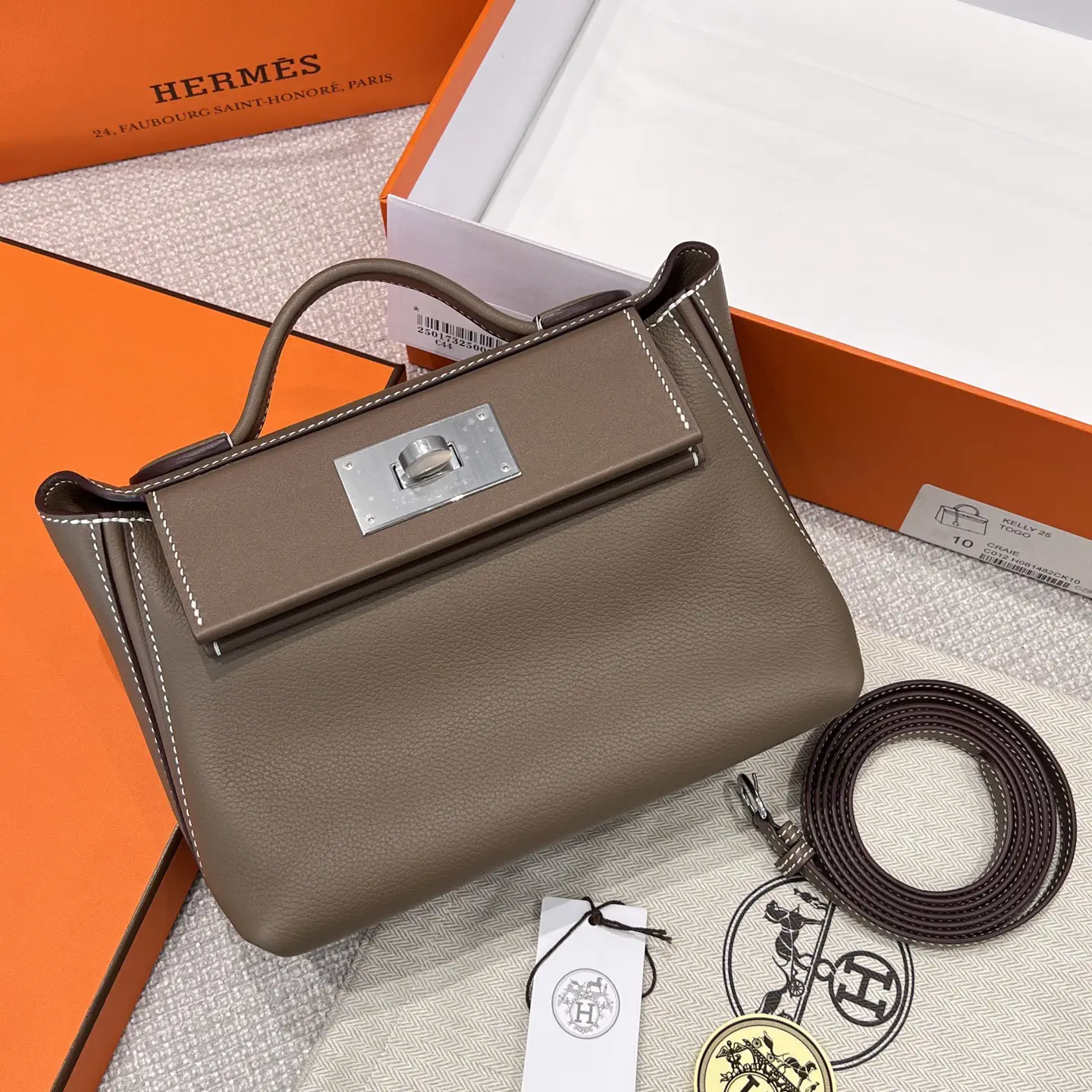Hermès Leather Top Handle Bag image 1