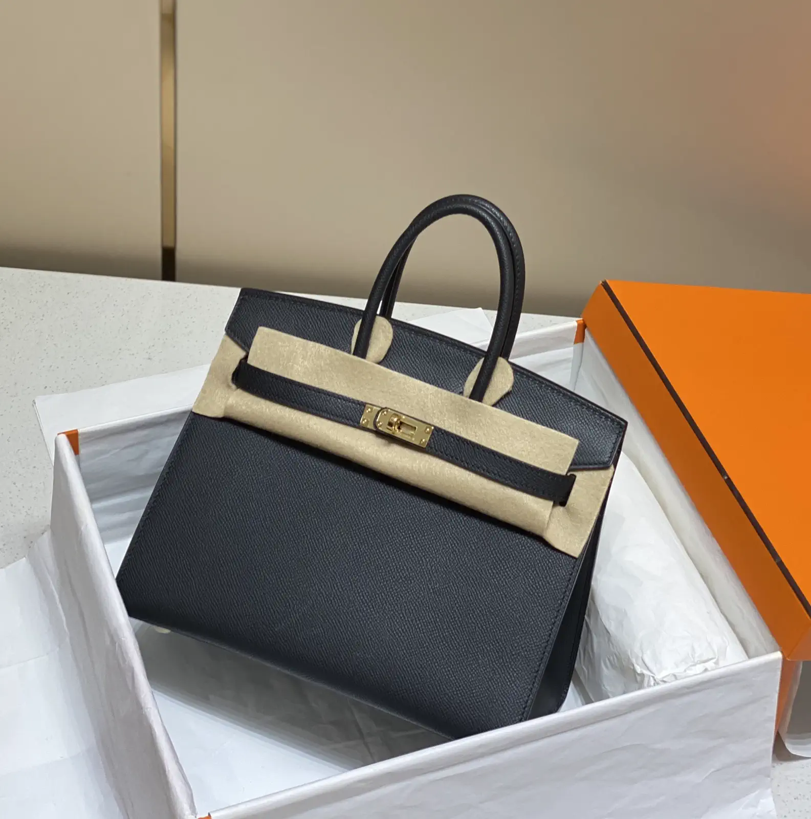 Hermès Birkin Top Handle Bag image 1
