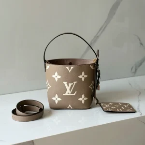 Louis Vuitton Monogram All In BB Bucket Bag image 1