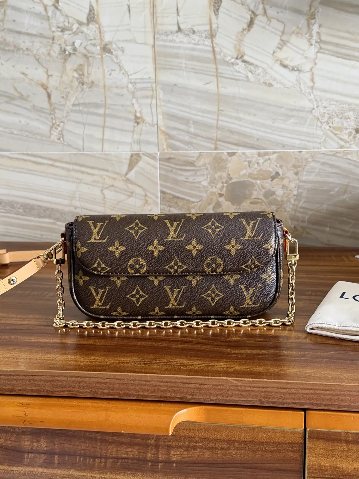 Louis Vuitton Monogram Wallet On Chain Ivy Bag image 1