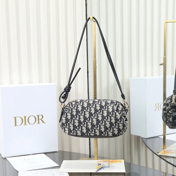 Dior Oblique Print Bow Crossbody Bag image 1