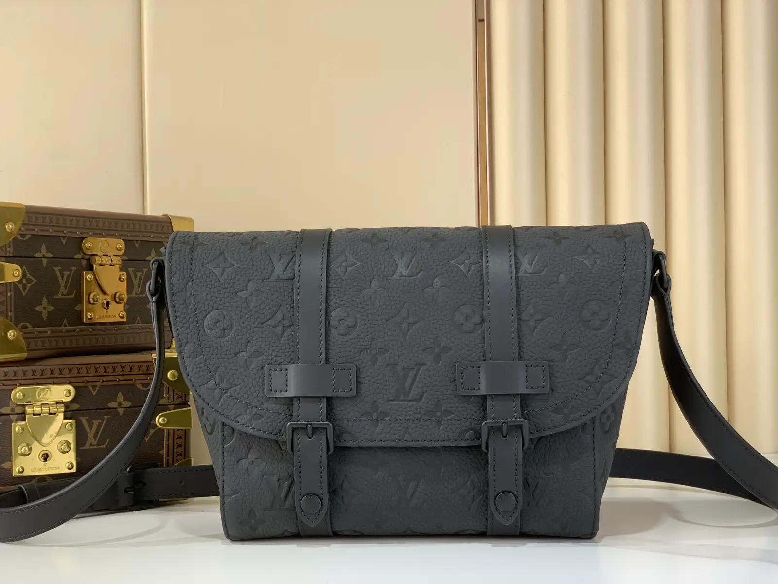 Louis Vuitton Black Monogram Taurillon Leather Messenger Bag image 1