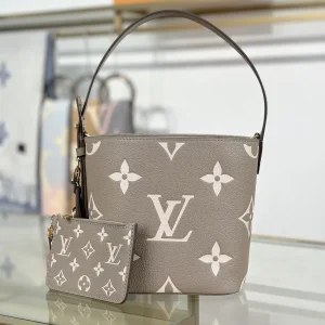 Louis Vuitton Monogram Bucket Bag with Pouch image 1