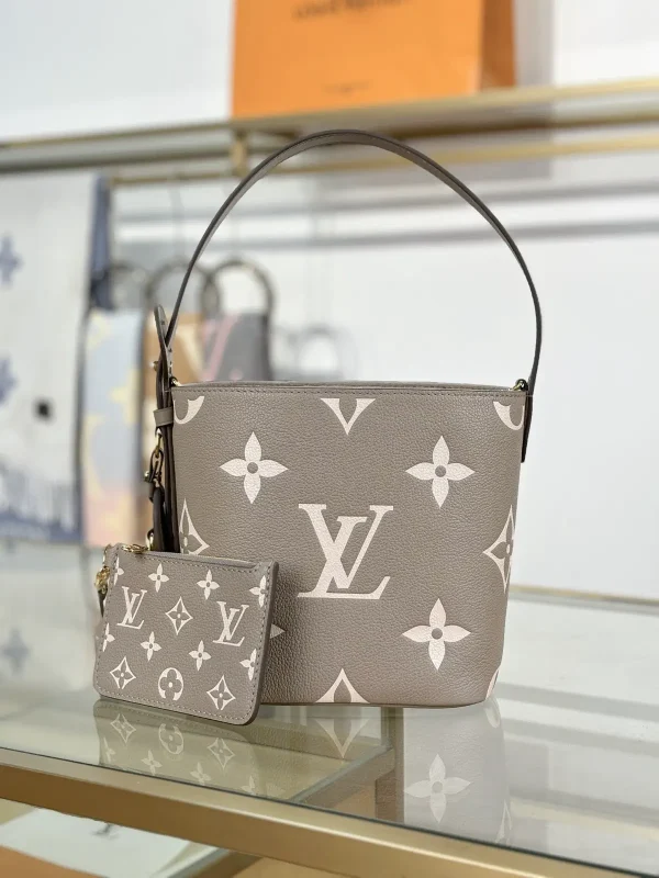 Louis Vuitton Monogram Bucket Bag with Pouch image 1
