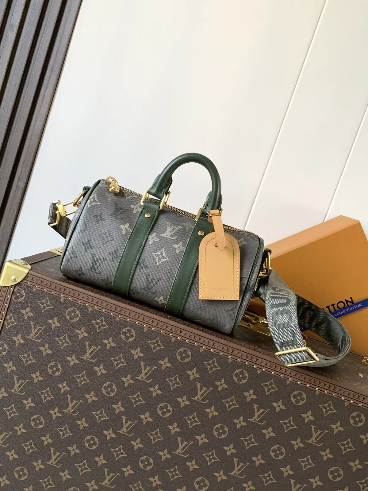 Louis Vuitton Monogram Surplus Keepall Bandoulière 25 Duffle Bag image 1
