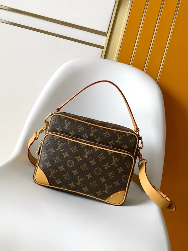 Louis Vuitton Nil Large Monogram Crossbody Bag image 1