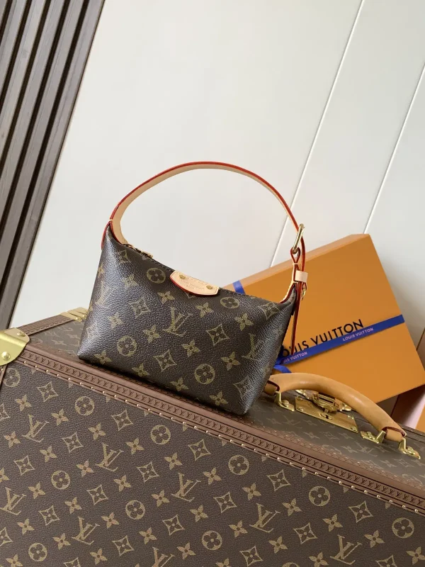 Louis Vuitton Monogram Pochette Hills Shoulder Bag image 1