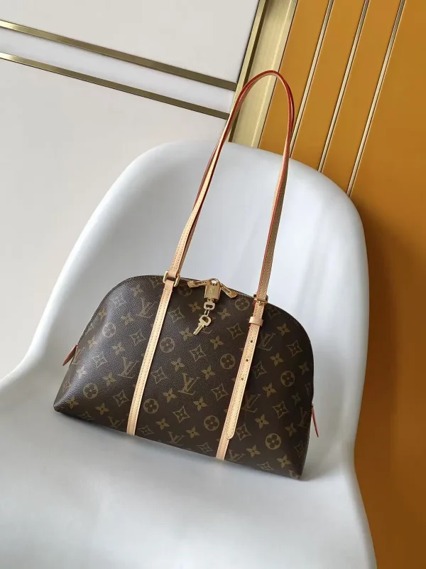 Louis Vuitton Squire Monogram Shoulder Bag image 1