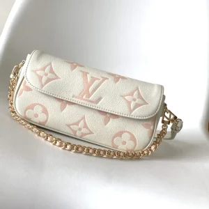 Louis Vuitton Wallet on Chain Ivy Monogram Bag image 1