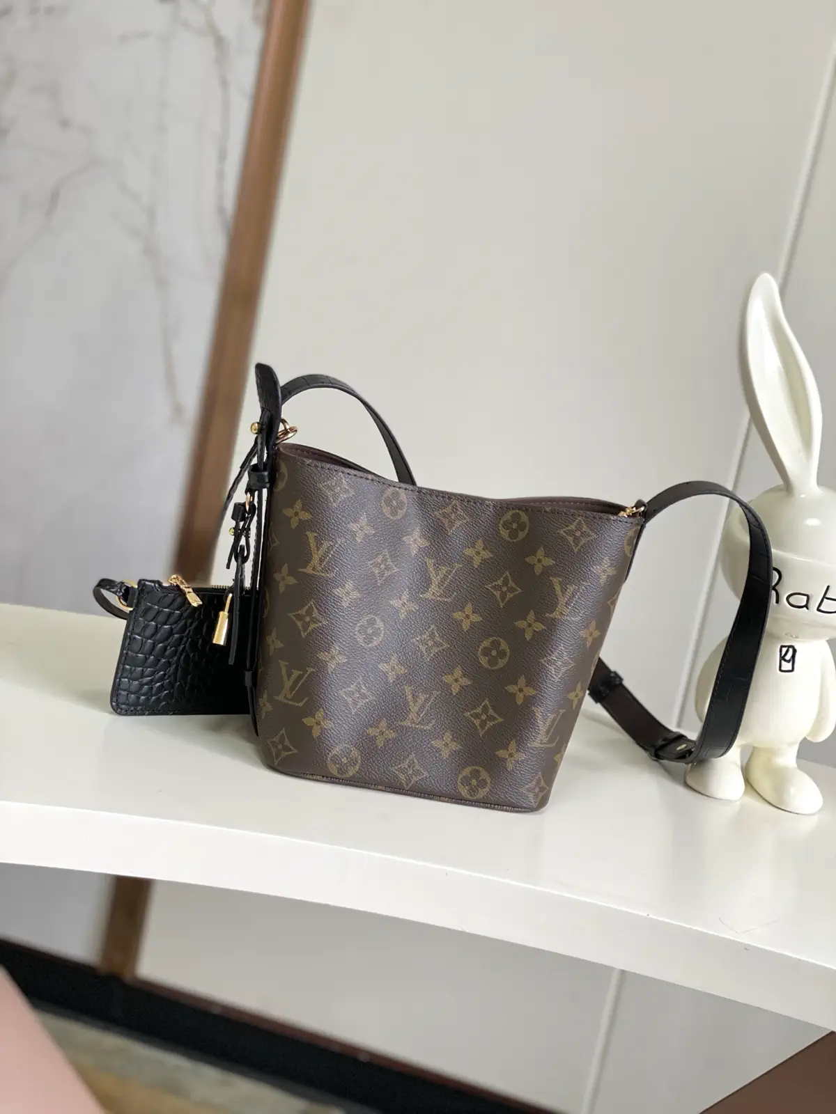 Louis Vuitton Monogram Canvas Bucket Bag with Small Pouch image 1
